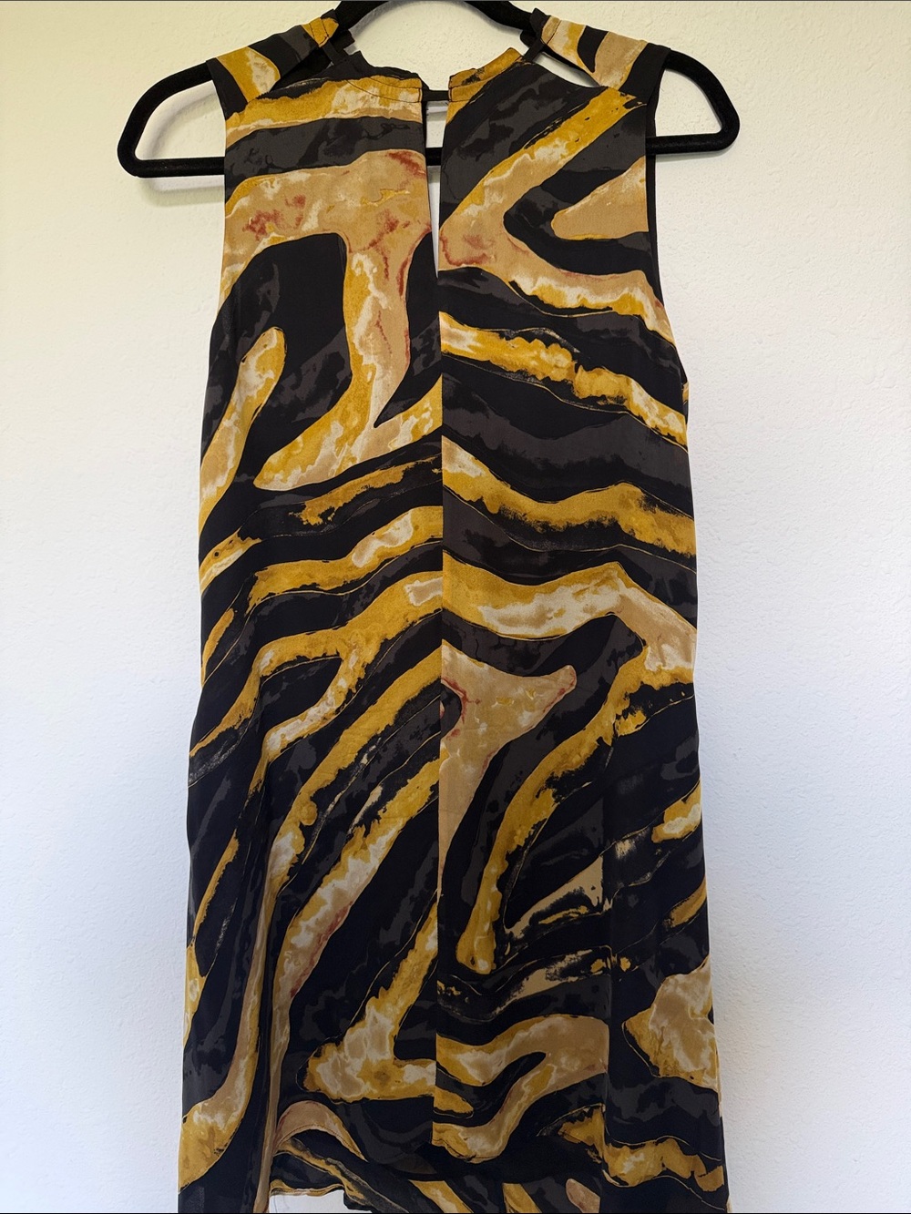 Kelly Wearstler Black and Gold Abstract Wave Sleeveless Dress Size 2